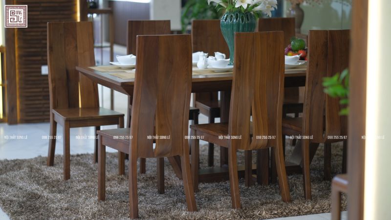 Mẫu bàn ăn gỗ óc chó