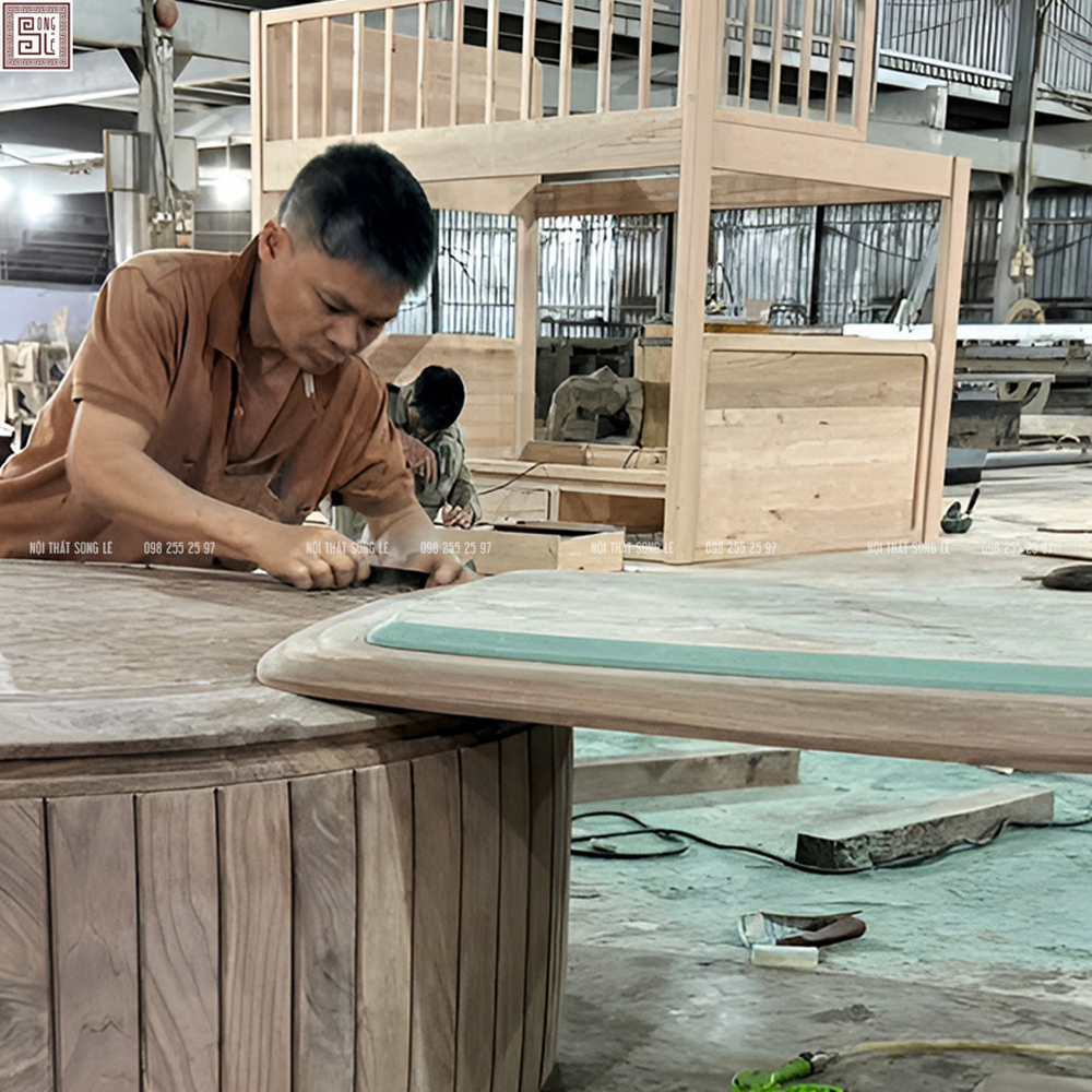 Song Lê sở hữu đội ngũ thợ đã có nhiều năm kinh nghiệm